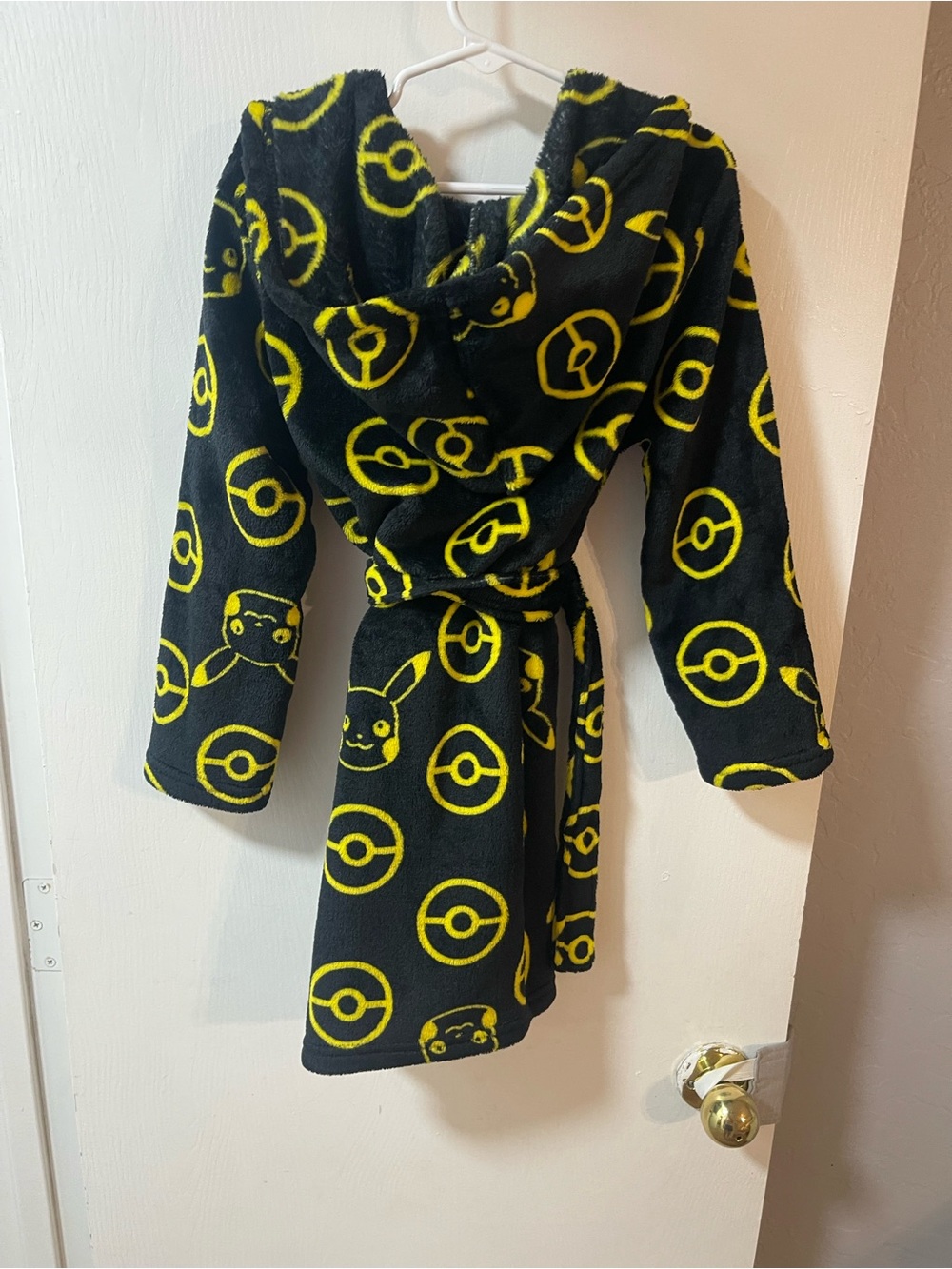 Child Pokemon Robe - Picture 2 of 3
